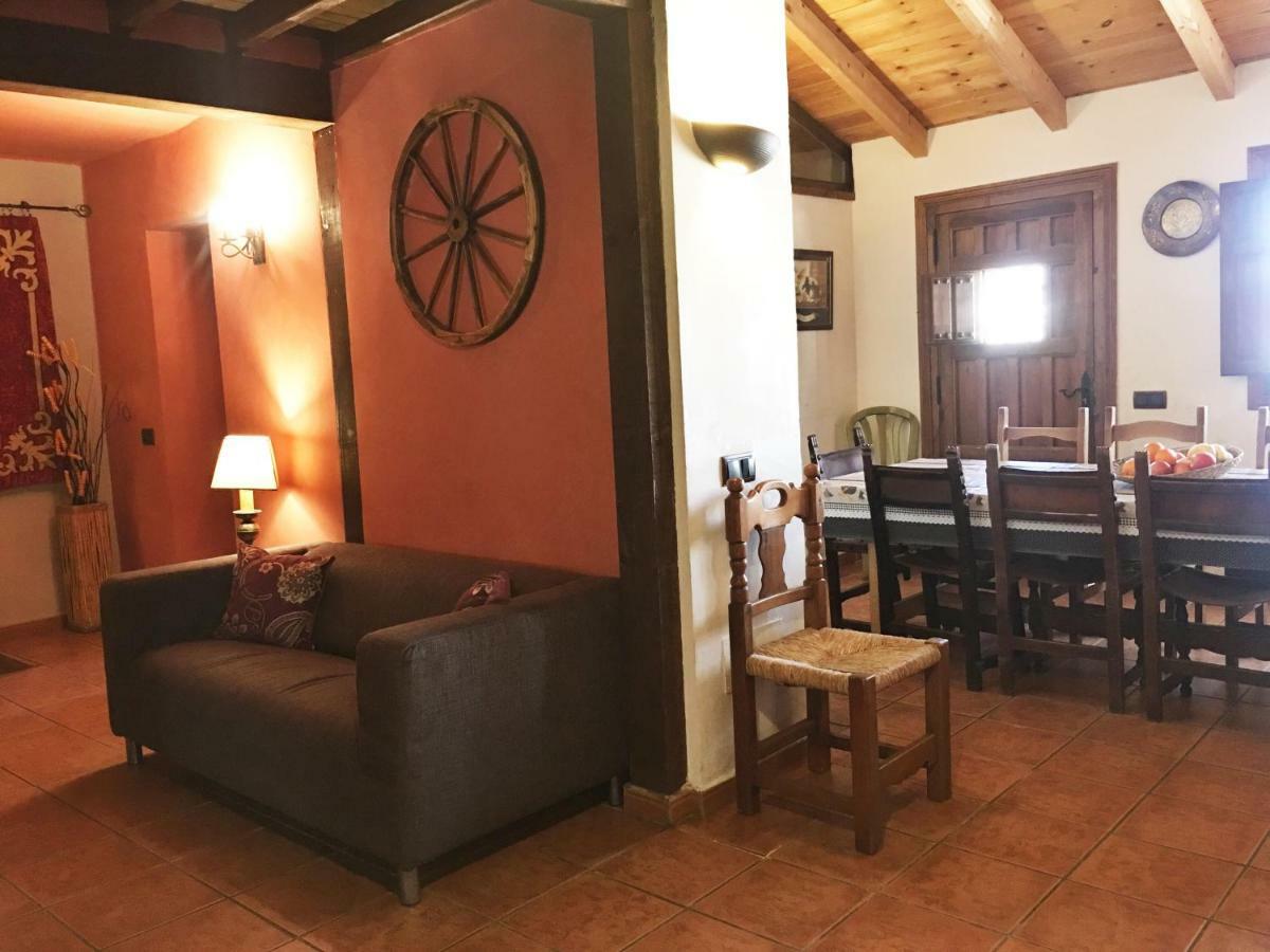Casa Rural El Rincon De La Morana Fuente el Sauz ภายนอก รูปภาพ